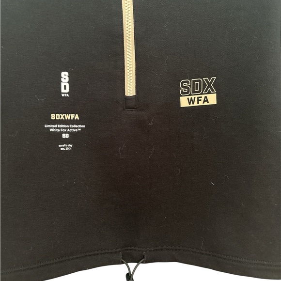 SARAH'S DAY X WHITE FOX UNDERCARD
CROPPED SWEATER BLACK - Picture 2 of 6